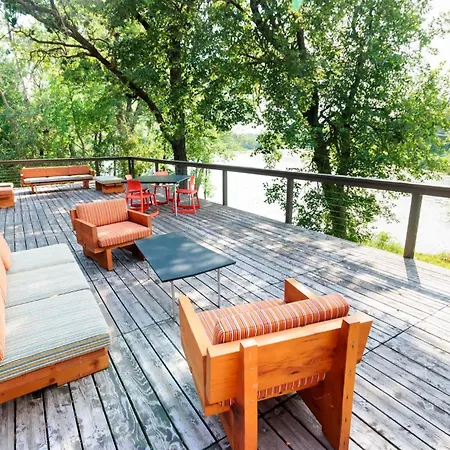 Mid-Century Lakefront Haven Near Wayzata